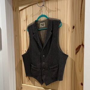 Men's Dark Gray Vest